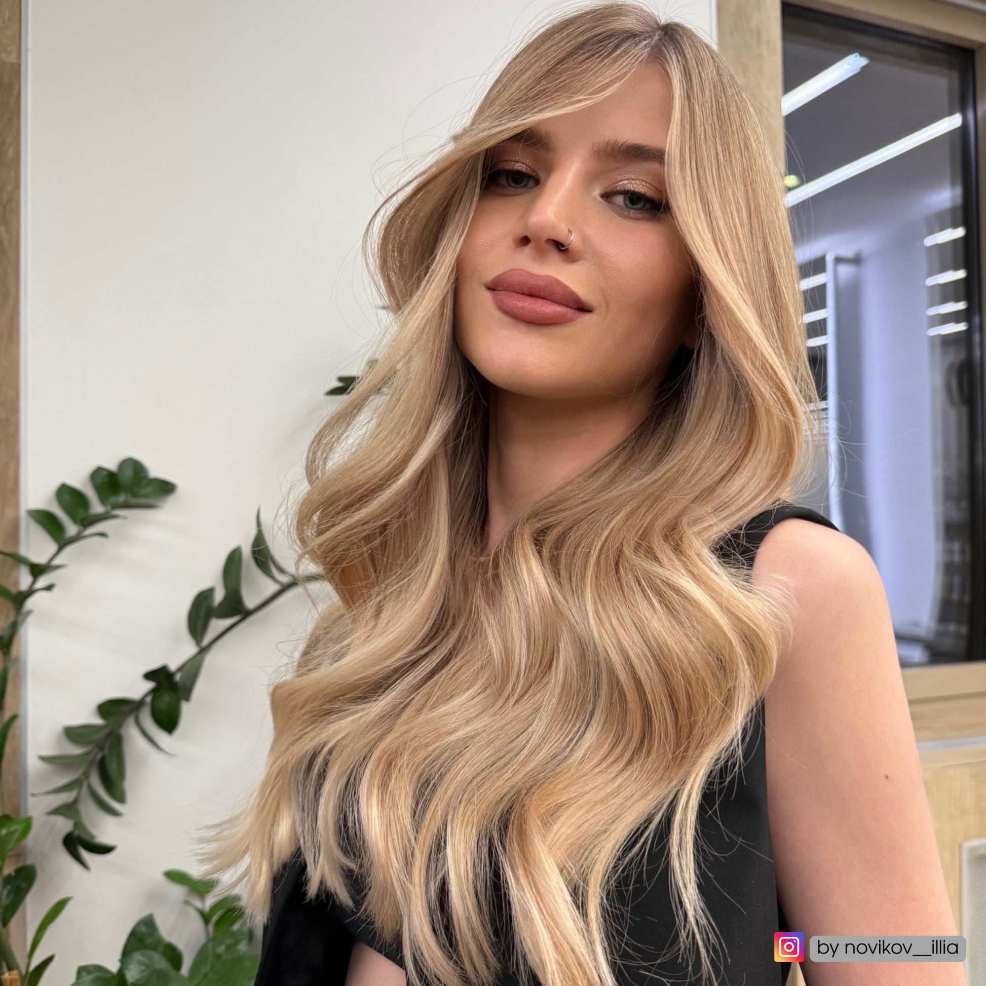 Hair coloring result achieved using carbon fiber foil board by malexboard, balanced blonde color result
